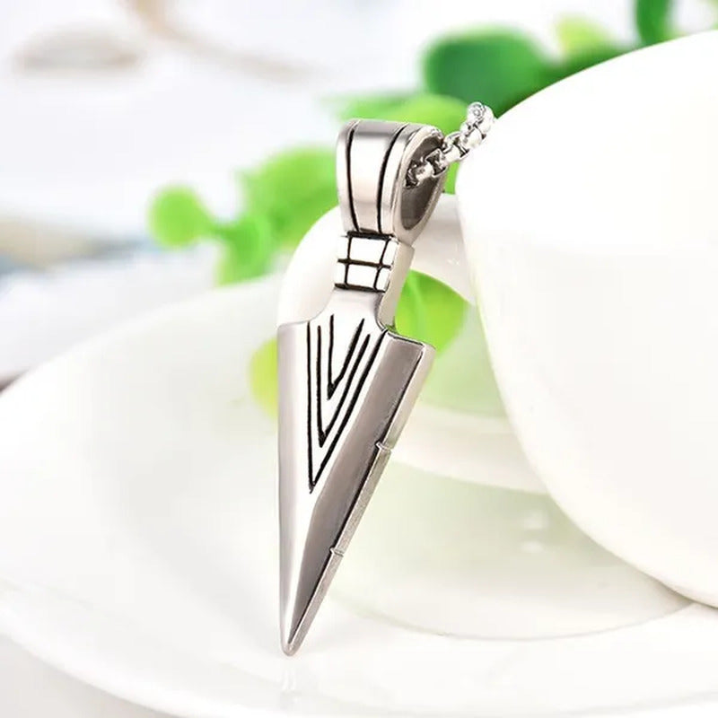 Vintage Men Necklaces Arrowhead Pendant Necklace with 21 Inch Chain Mens Jewelle