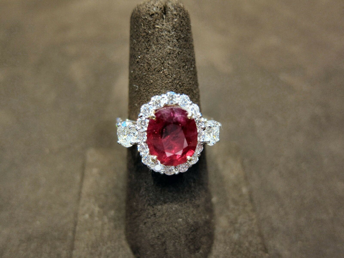 RUBY OVAL SHAPE 11.18MMLX8.81MMWX6.57MMDEPTH DIAMOND