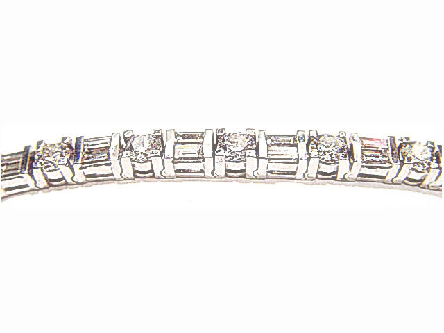 11.98 CT 16 ROUND BRILLIANT DIAMONDS 32 BAGUETTE CUT DIAMONDS TENNIS BRACELET