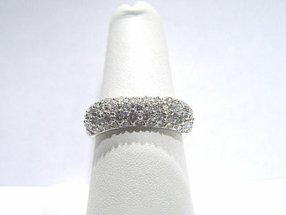 DIAMOND ROUND BRILLIANT SHAPE BAND