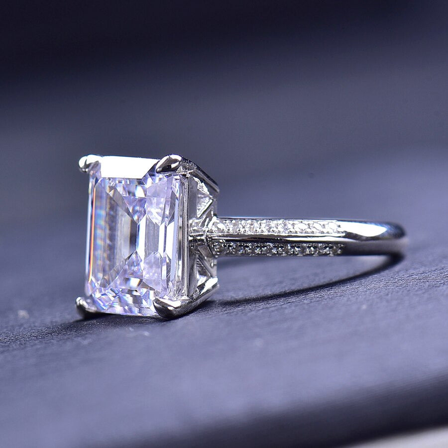 8X10Mm 5CT Emerald Cut D Moissanite Ring with GRA Certificate 100% - S925