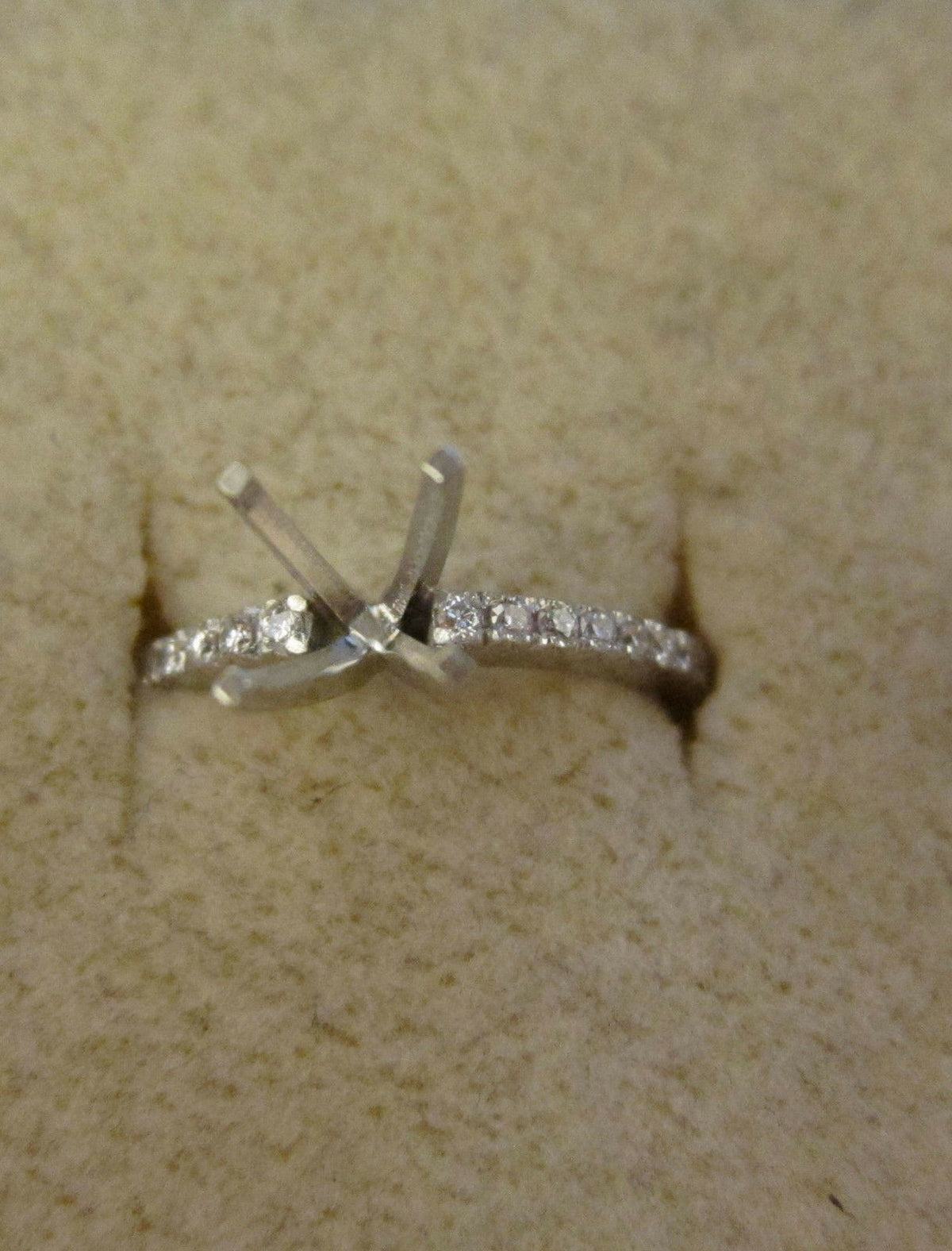 DIAMOND 4 PRONG HALF WAY SET DIAMOND FOR 4.00 MM STONE DIAMOND ENGAGEMENT