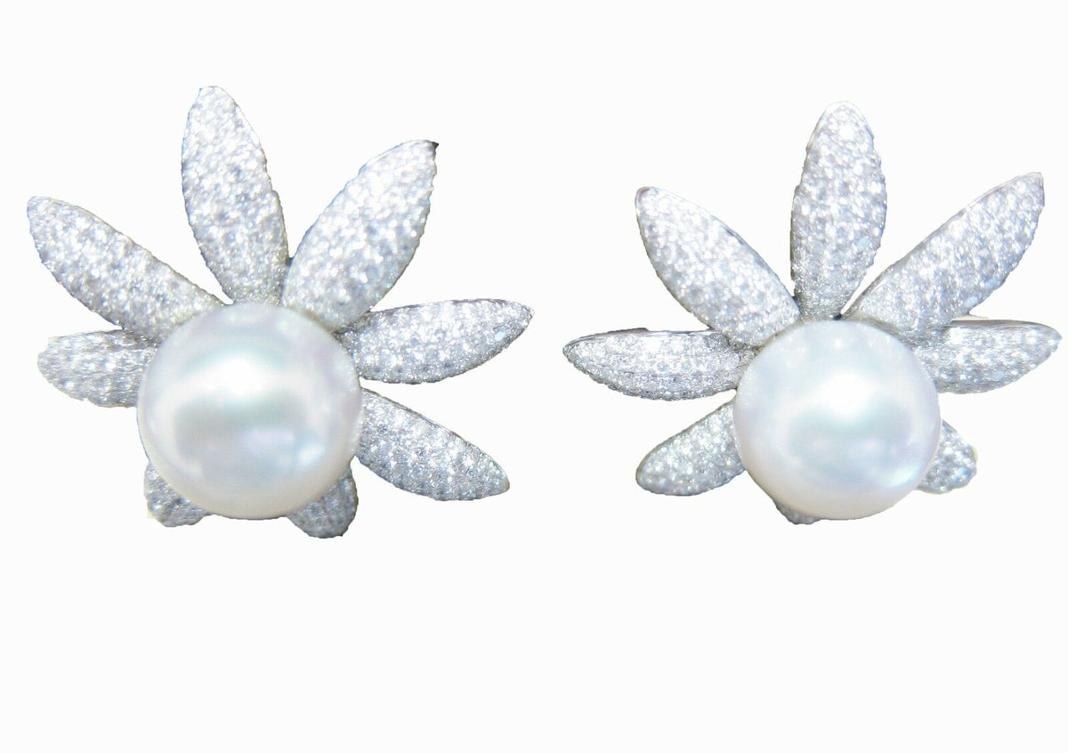 SOUTH SEA PEARL WITH DIAMOND ROUND BRILLIANT SHAPE EARRING