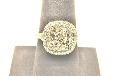 gia certified cushion shape diamond G color VS2 clarity diamond engagement ring