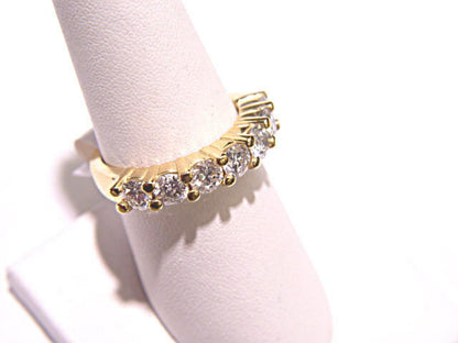7 STONE ROUND BRILLIANT SHAPE DIAMOND COMMON PRONG SET
