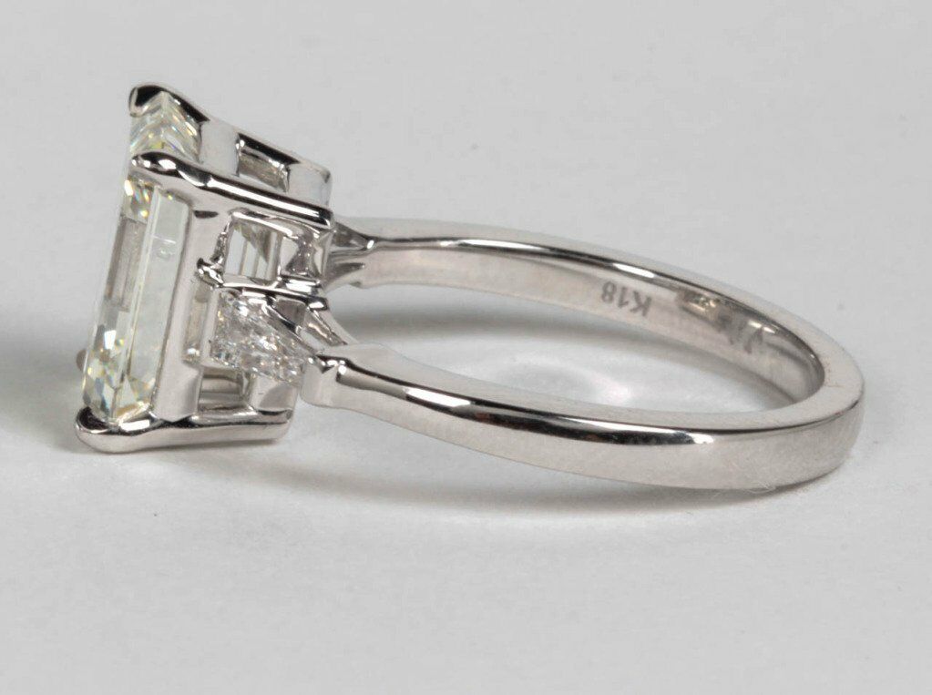 GIA CERTIFIED K VS1 POLISH:VERYGOOD SYMMETRY:VERYGOOD FL:FAINT EMERALD DIAMOND