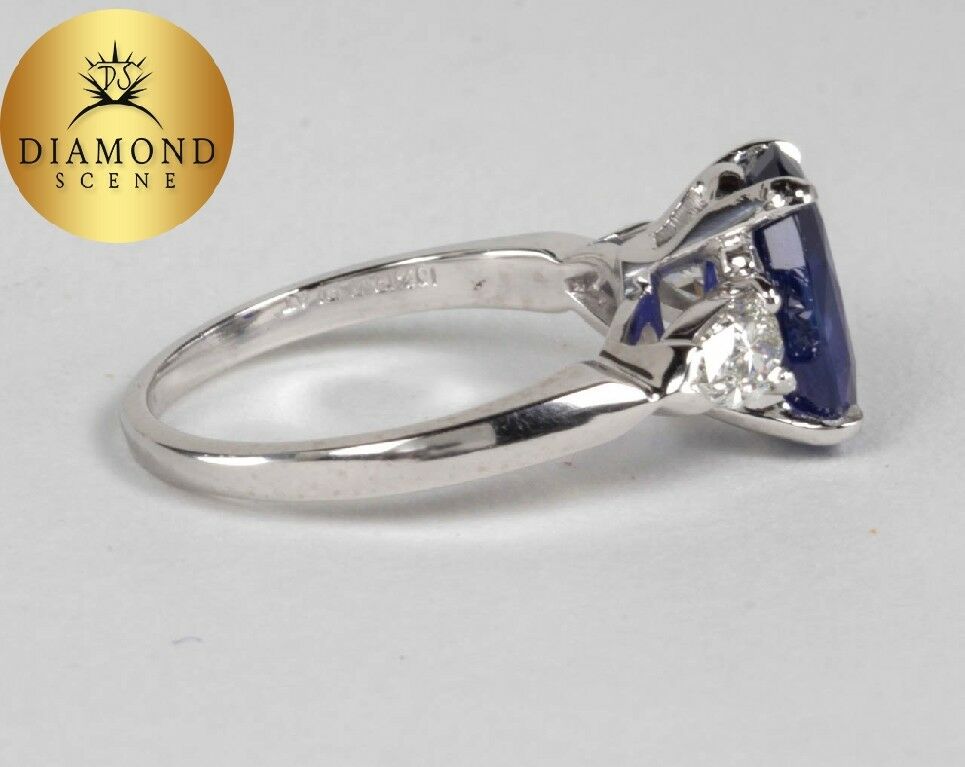 Classic Sapphire Diamond Ring set in Platinum