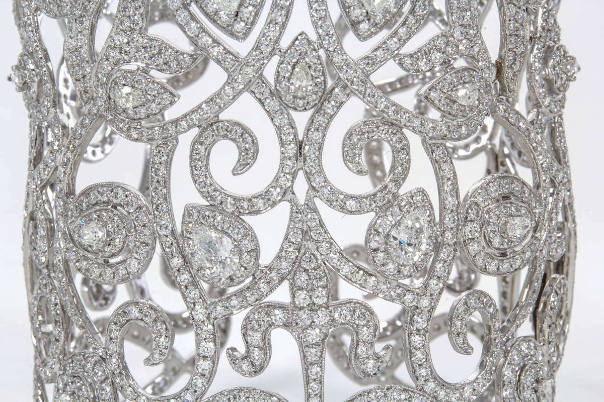 DIAMOND ROUND BRILLIANT PEAR SHAPE BIG CUFF DIAMOND SET PRONG BEZEL SET BANGLE