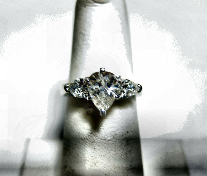 CERTIFIED DIAMOND PEAR SHAPE CENTER SIDE PEAR SHAPE SET ENGAGEMENT RING DIAMOND