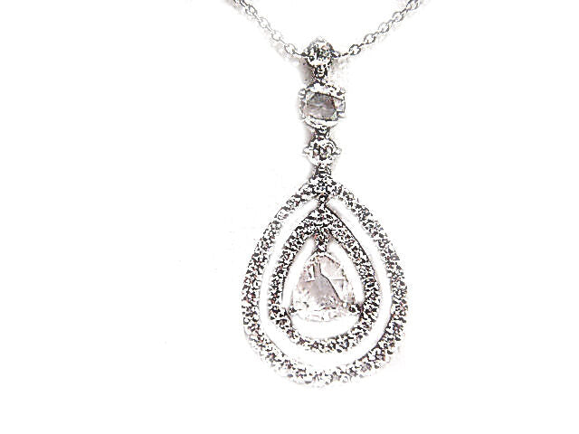 DIAMOND ROSE SHAPE AND ROUND BRILLIANT PENDANT CENTER