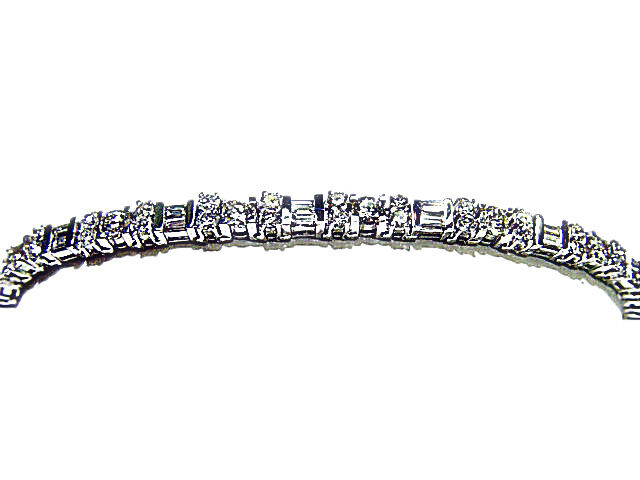DIAMOND ROUND BR 60 STONE 24 BAGUETTE DIAMOND TENNIS DIAMOND BRACELET