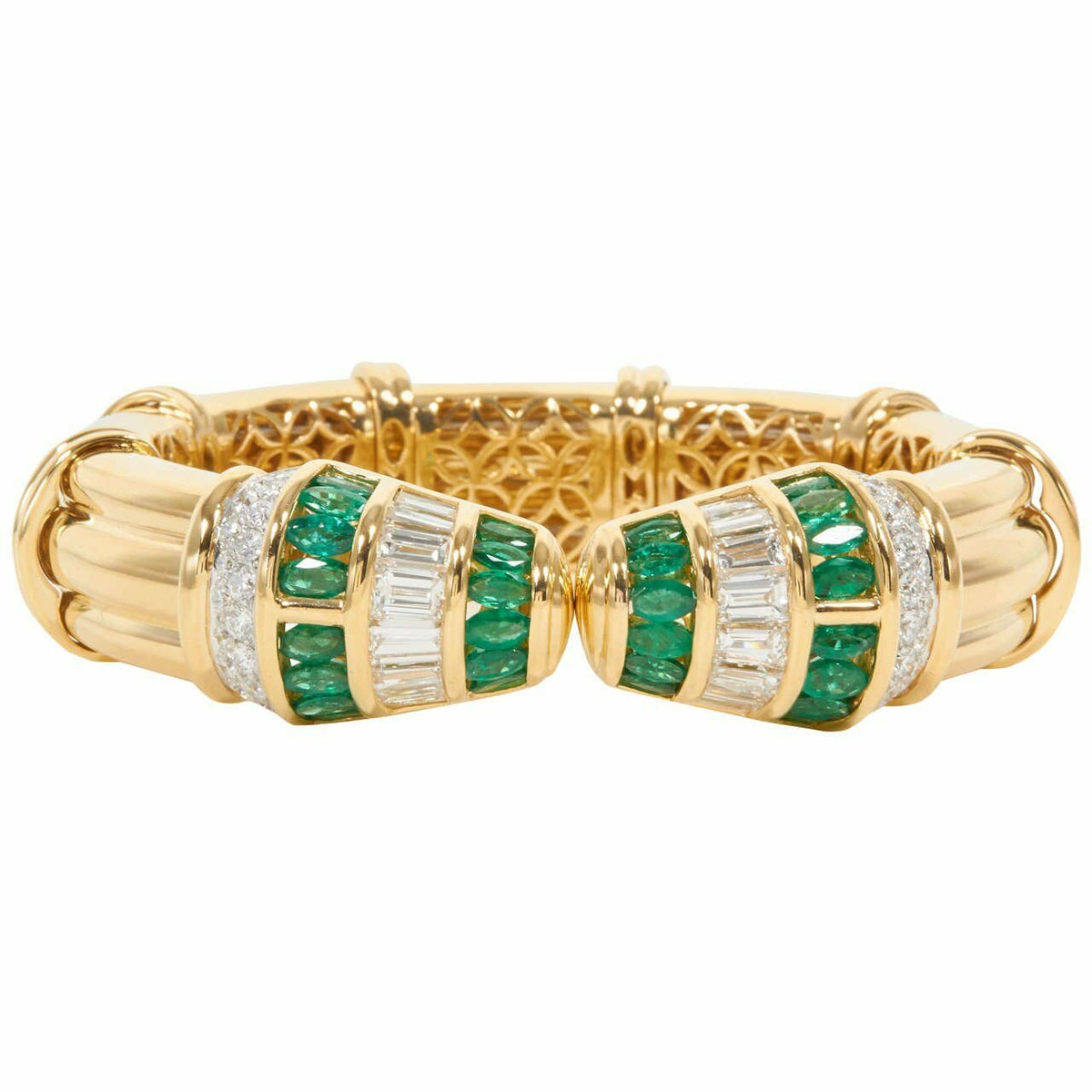 EMERALD MARQUISE SHAPE DIAMOND TAPERED BAGUETTE ROUND