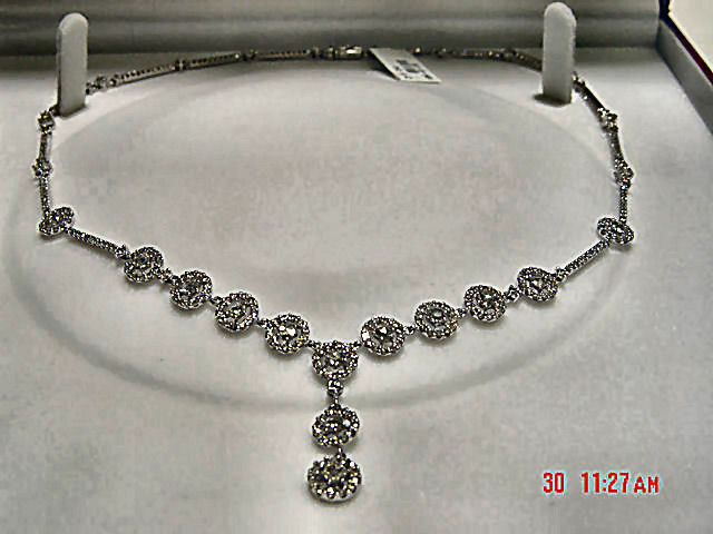 DIAMOND ROUND BRILLIANT SHAPE ROSE SHAPE DIAMOND NECKLACE