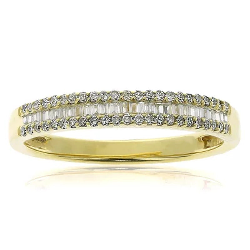 0.23 CT. T.W. Baguette and round Diamond Band in 14K Gold