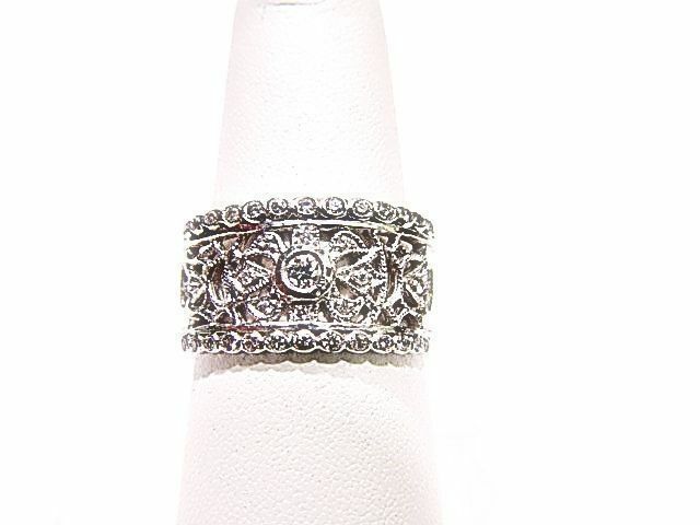 $$$2,000 RETAIL DIAMOND ANNIVERSARY ANTIQUE STYLE .46 CT G VS1/2 18 K WHITE GOLD