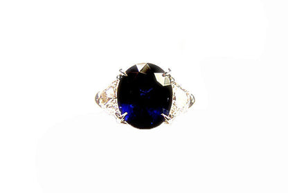 ONE OVAL BLUE SAPPHIRE SET WITH TWO HALF MOON DIAMONDS RING SAPPHIRE AND DIAMOND