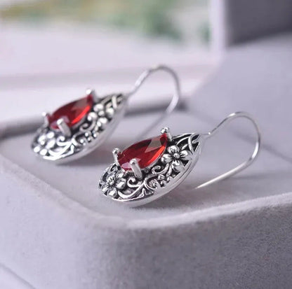 Diamond for Women Waterdrop Pear Carved Red Topaz Gemstone Garnet Earrings Jewel