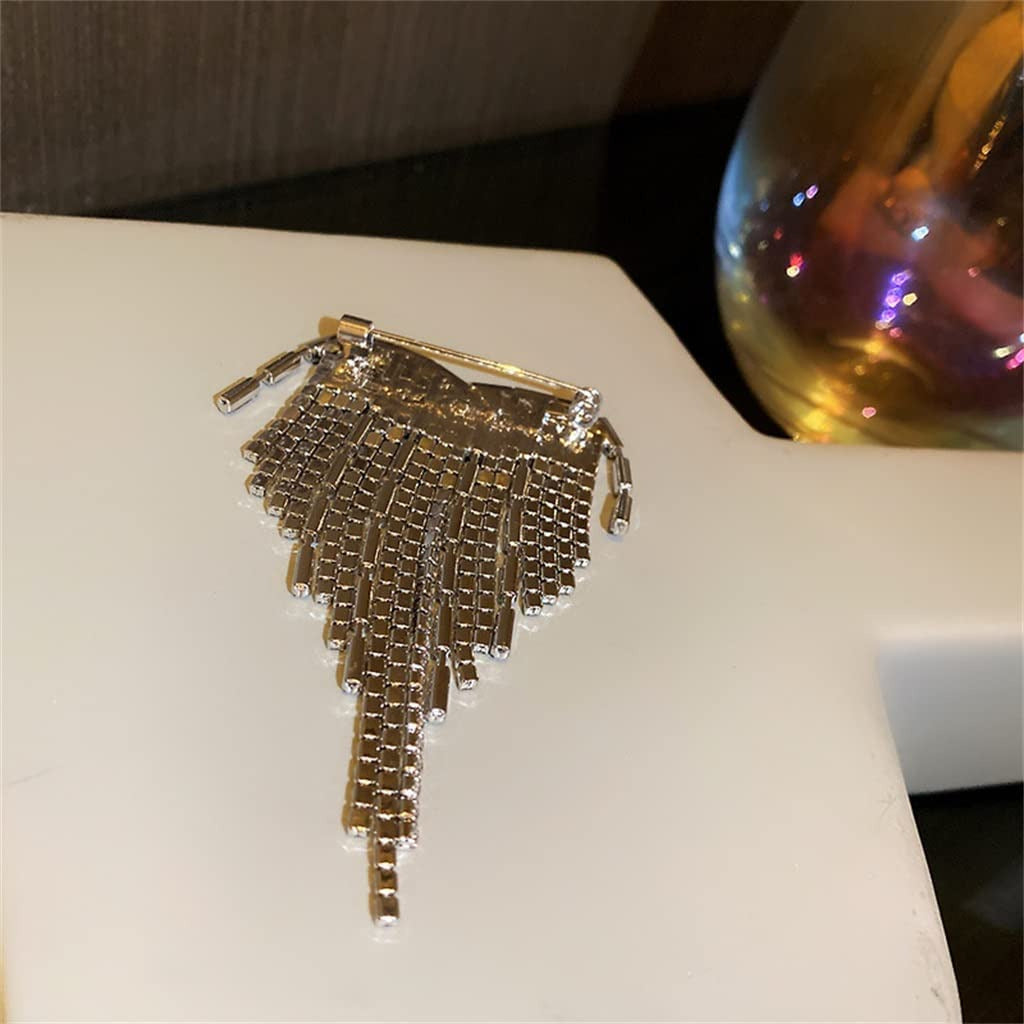 Fashion Brooch with Diamond Zirconia Tassel Chest Ornament Temperament Design Se