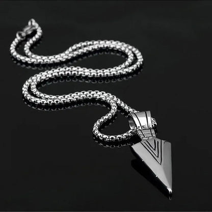 Vintage Men Necklaces Arrowhead Pendant Necklace with 21 Inch Chain Mens Jewelle