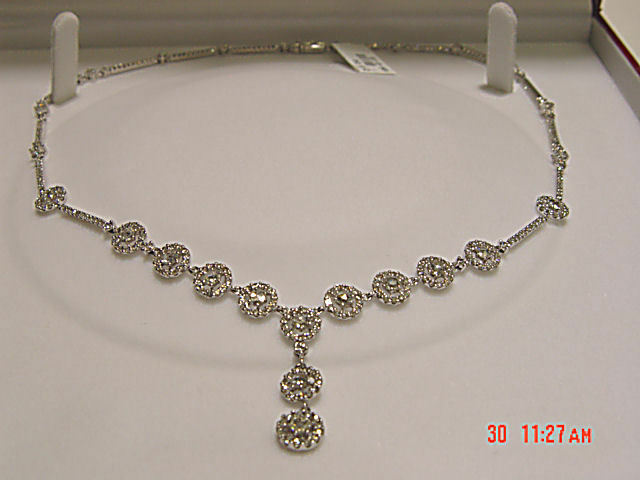 DIAMOND ROUND BRILLIANT SHAPE ROSE SHAPE DIAMOND NECKLACE