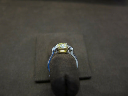 GIA CERTIFIED FANCY YELLOW DIAMOND CUSHION SHAPE SIDE