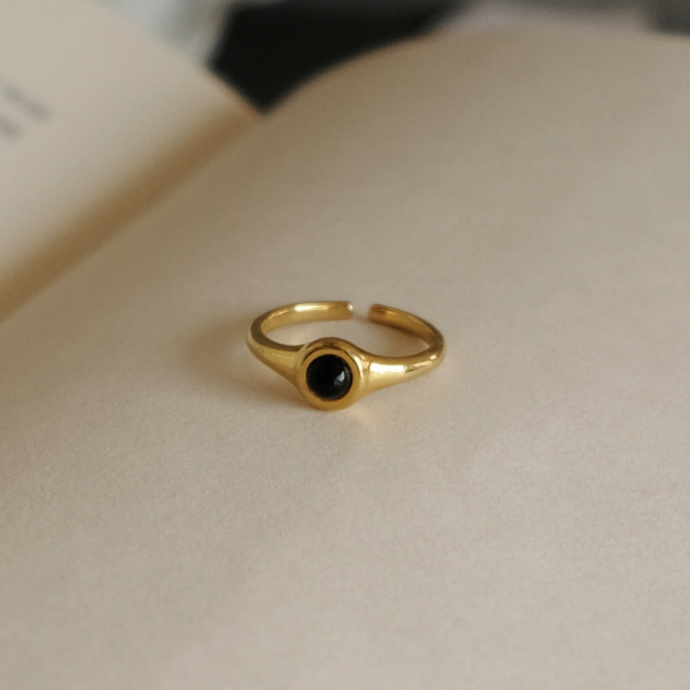 European and American All-Match Pearl Black Onyx Ring