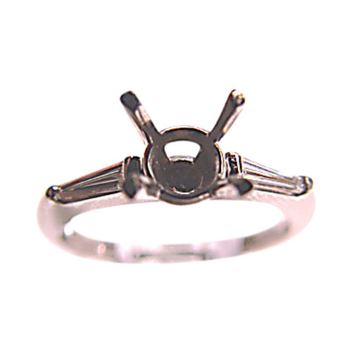 DIAMOND 2 TAPERED BAGUETTE SHAPE SETTING 4 PRONG