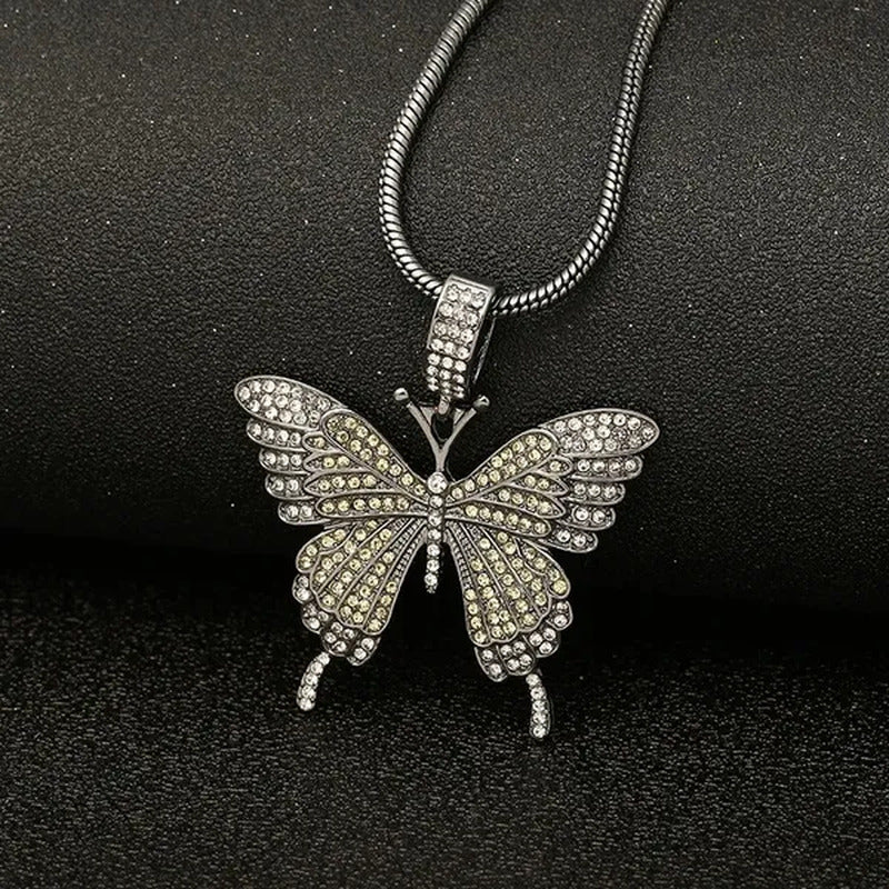 Colorful Butterfly Pendant Necklace Set with Diamond Alloy, Snake Chain, Hip Hop