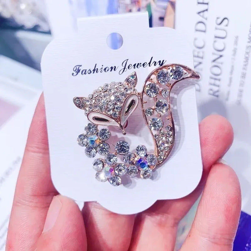 New Little Fox Brooch Crystal and Rhinestone Animal Brooches Coat Hat Accessorie