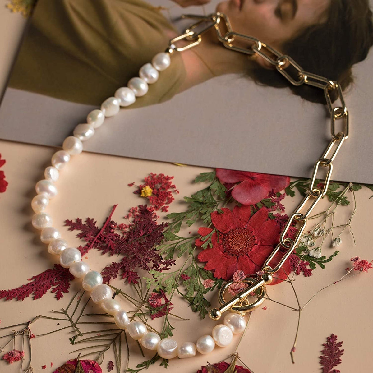 Cowlyn Paper Clip Pearl Necklace Vintage Chunky Link Chain Baroque Cultured Pear