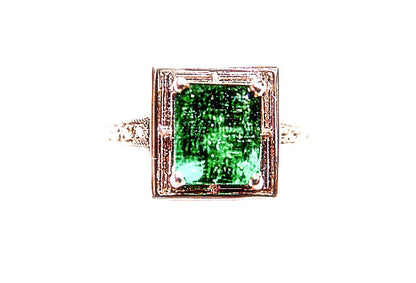 1.67 CT GREEN EMERALD RECTANGULAR CUT WITH BAGUETTE