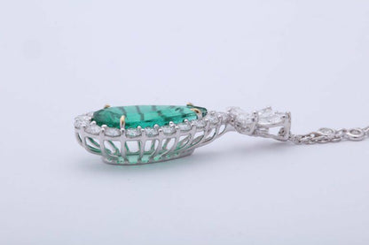 Emerald and diamond pendant. 5.23 carat green emerald lariette diamond necklace