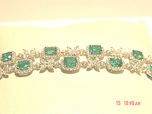 EMERALD GREEN OVAL SQUARE 20 STONE DIAMOND ROUND MARQUISE DIAMOND BRACELET