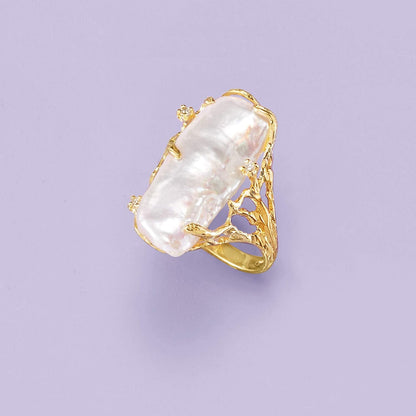 10X24Mm Cultured Baroque Pearl Ring with Diamond Accents in 14Kt Yellow Gold. Si