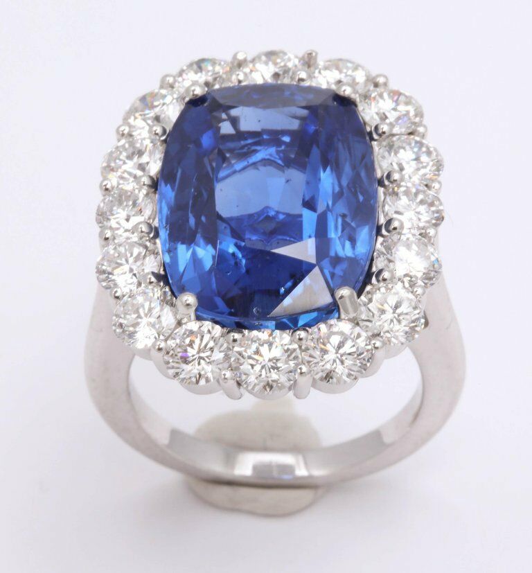 19 Carat Ceylon No Heat Sapphire and Diamond Ring