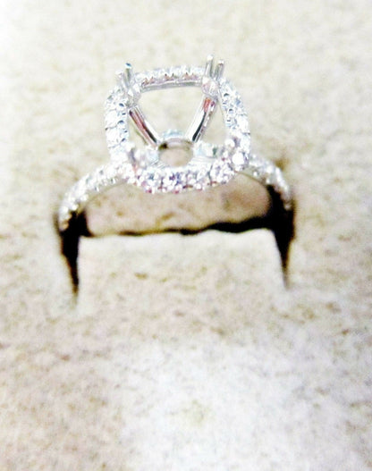 DIAMOND SETTING HALO SET DIAMOND TO BACK SMALL GOLD PIECE FOR RE-SIZEING