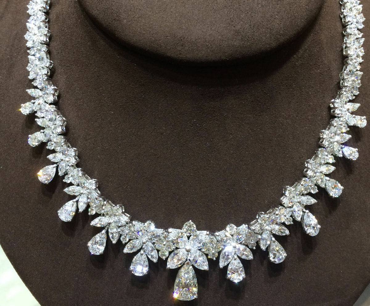 GIA CERTIFIED PEAR H SI2 CENTER SET DIAMOND ROUND PEAR MARQUISE DIAMOND NECKLACE