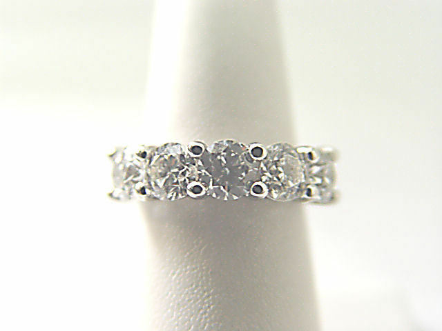 DIAMOND 5 STONE ROUND BR SHAPE COMMON PRONG SET BAND ANNIVERSARY DIAMOND BAND