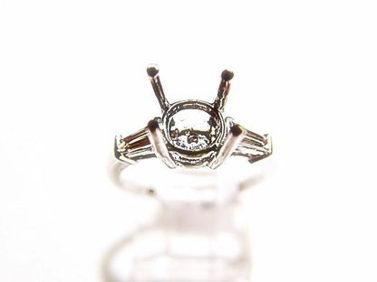 DIAMOND 2 TAPERED BAGUETTE SHAPE SETTING 4 PRONG DIAMOND ENGAGEMENT RING SETTING