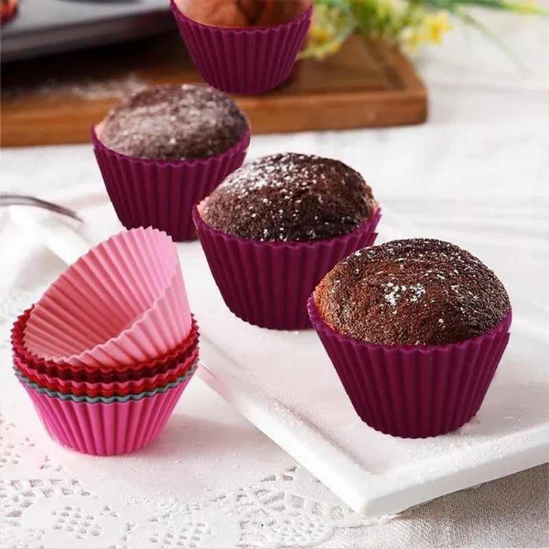 12PCS silicone muffin cups, silicone molds in the form of baking cups for kitchen baking tools, cakes and muffin pans (random color)