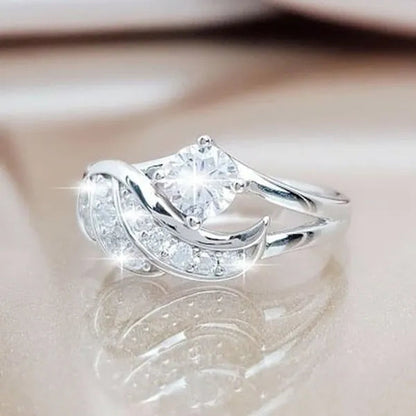 Gold White Sapphire Angel Wings Charming Diamond Princess Ring Romantic Bride Proposal Eternity Ring Anniversary Christmas Gift for Girlfriend Mother's Day Gift Jewelry Size 5-11