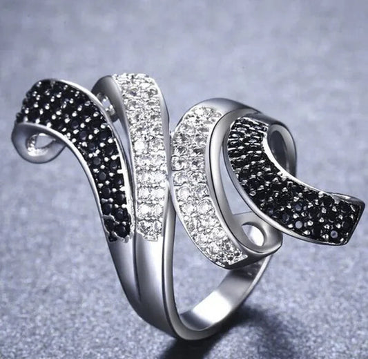 Gorgeous  Silver Crown Natural Gemstones White Sapphire And Black Sapphire Birthstone Bride Wedding Engagement Multilayer Rose Flower Ring Size 6 7 8 9 10