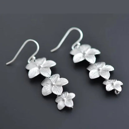 Simple Silver Color small white flower shape pendant engagement anniversary Earrings