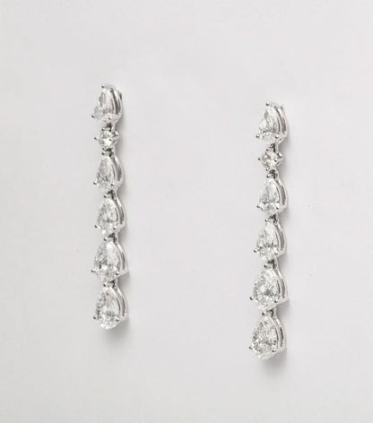 Exquisite 18k White Gold 4.06 Carat Pear Diamond Dangle Earrings