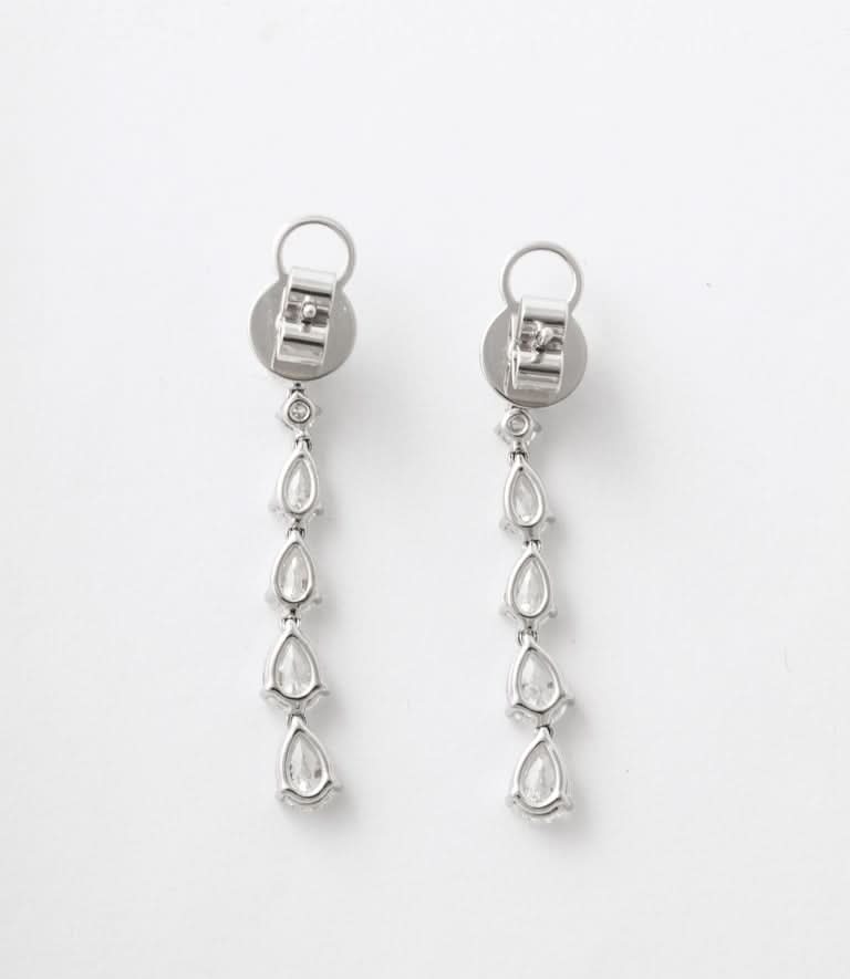 Exquisite 18k White Gold 4.06 Carat Pear Diamond Dangle Earrings