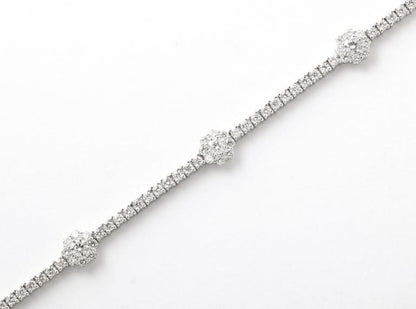 https://a.1stdibscdn.com/flower-diamond-tennis-bracelet-for-sale-picture-5/j_415/j_216140721705596565314/6R1A0164_master.jpg?width=768