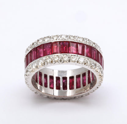 https://a.1stdibscdn.com/baguette-ruby-and-diamond-band-for-sale-picture-8/j_415/j_124610621622815254566/6R1A0421_master.jpg