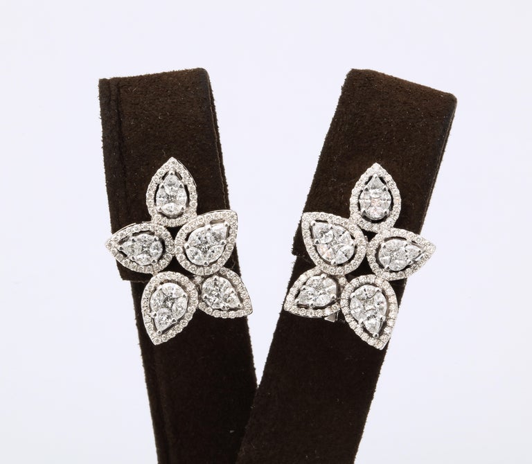 Elegant 18k White Gold 2.97 Carat Diamond Cluster Stud Earrings