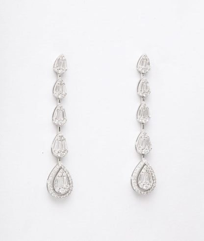 Exquisite 1.44ct Diamond 18k White Gold Dangle Drop Earrings