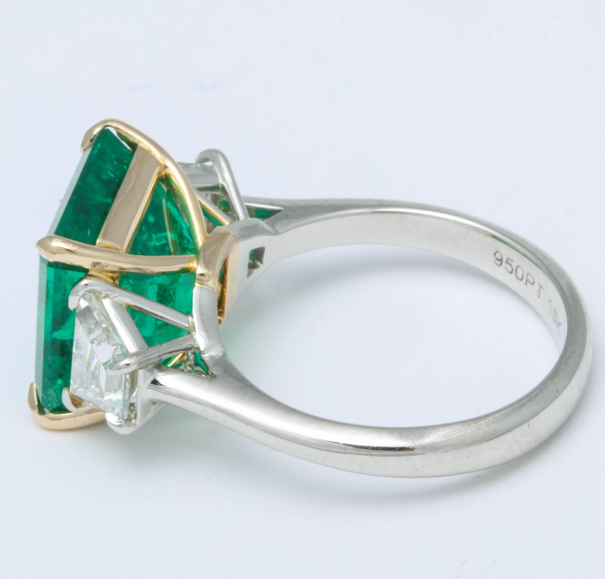 6 Carat Colombian Emerald and Trapezoid Diamond Platinum Ring